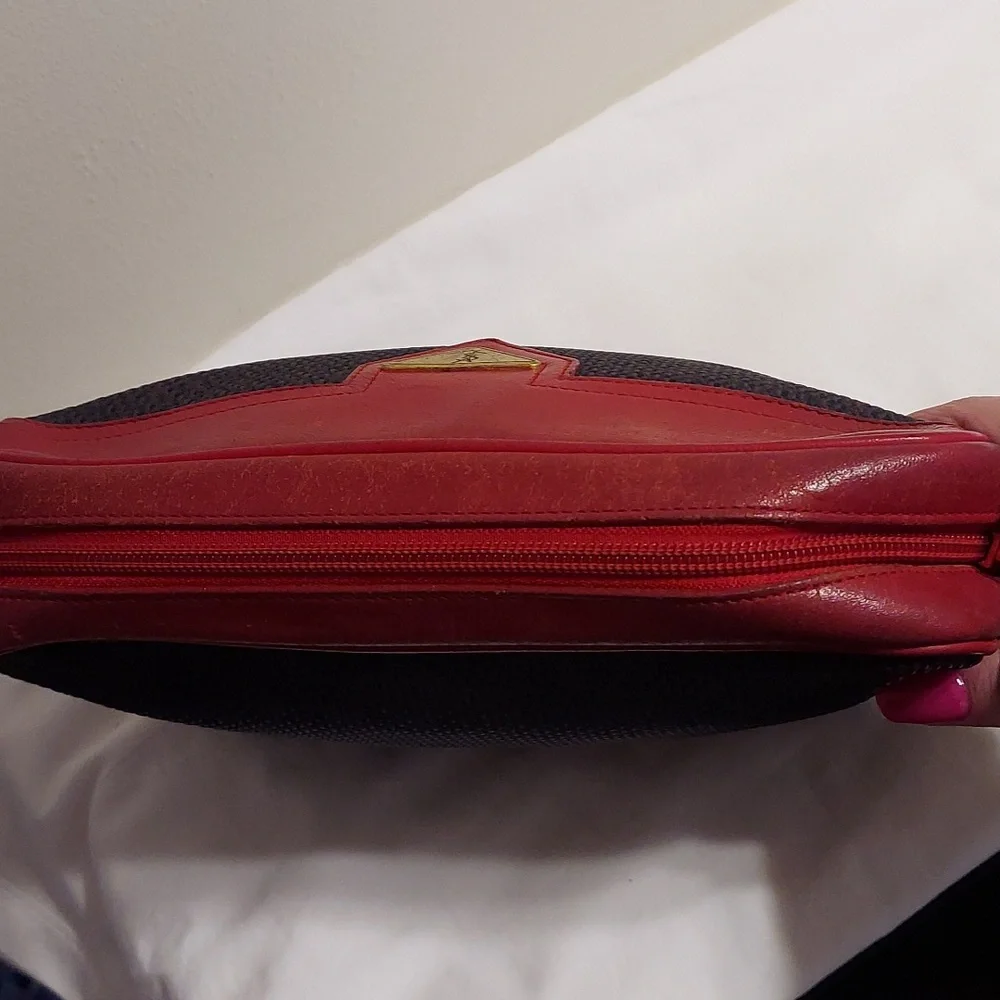 Authentic Yves Saint Laurent Clutch Bag in Textured PVC and Red Leather - Picture 8 of 9